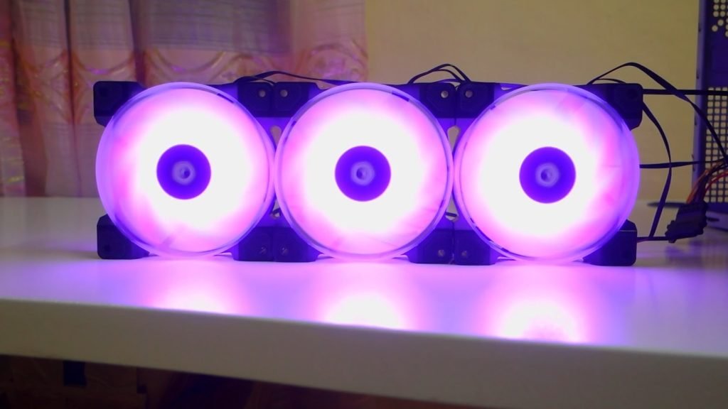 id-cooling df-12025-rgb trio case fans